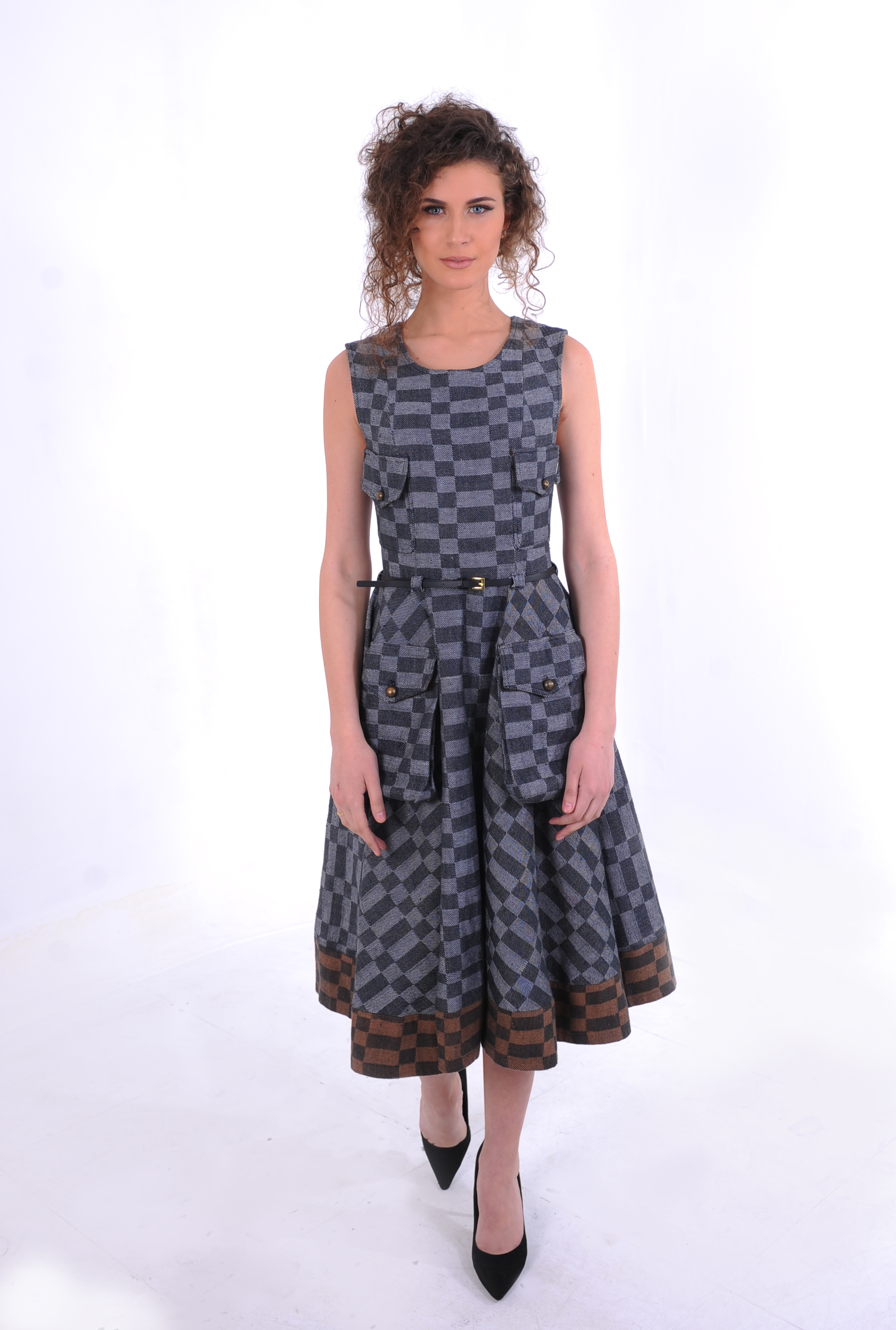 DRESS - 39F0645C