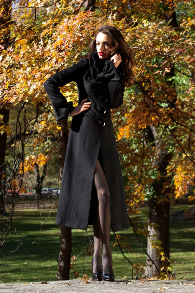 BLACK COAT